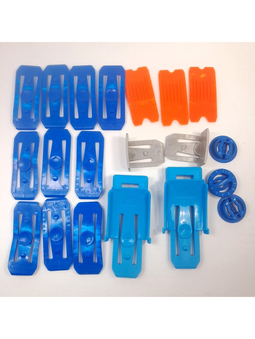 Hot Wheels blue track connectors circle sockets supports jump floor stoppers set